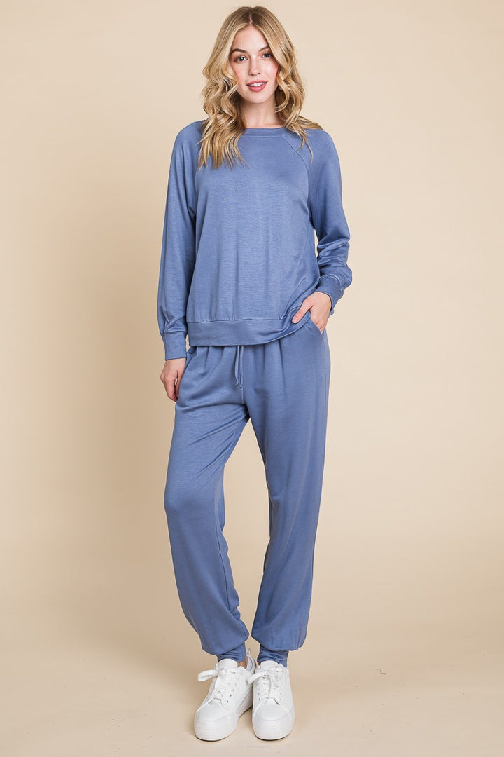 Super Lady Round Neck Raglan Sleeve Top and Pants Set
