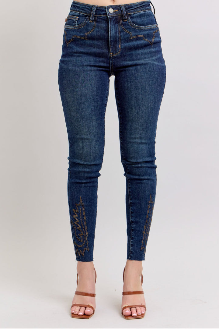 a46fff23-b000-4160-8ef8-98c6fa5e89fd-Max