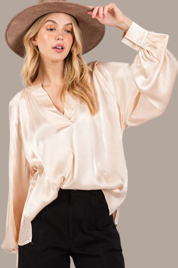 SAGE + FIG Notched Long Sleeve Top In Champagne