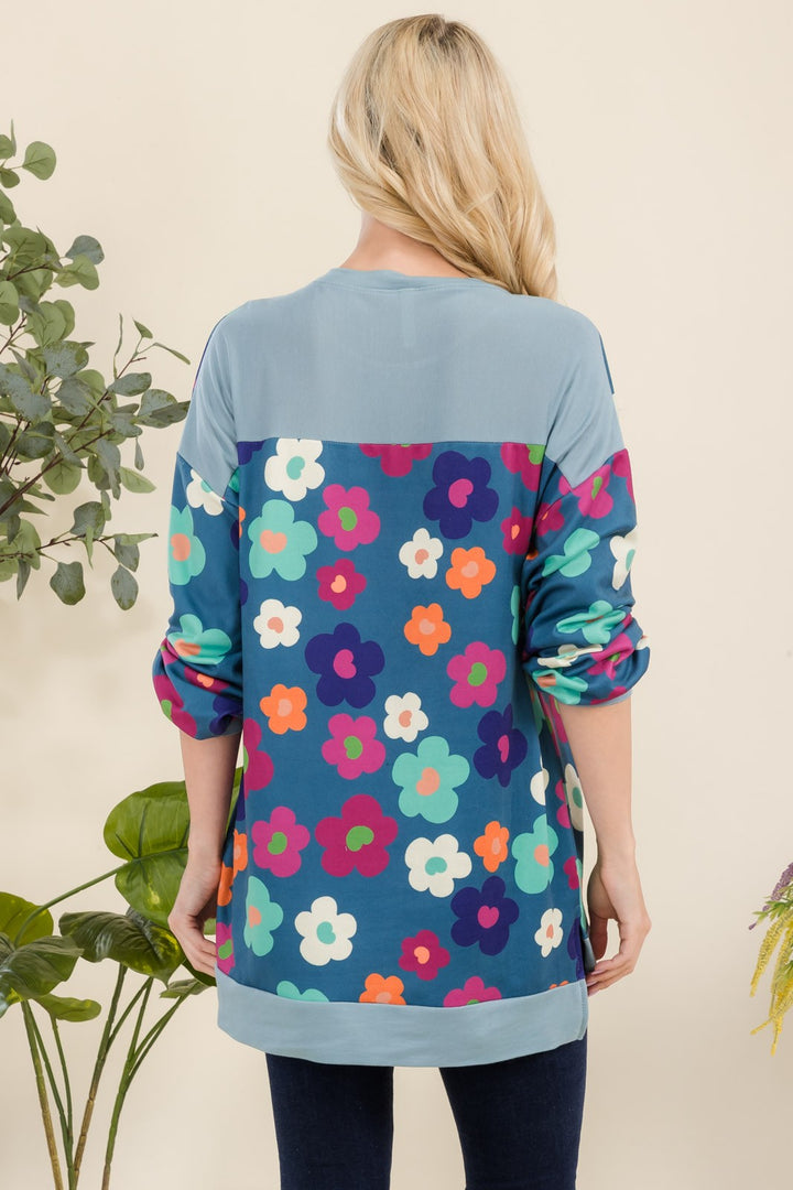 Celeste Side Slit Flower Print Top In Teal