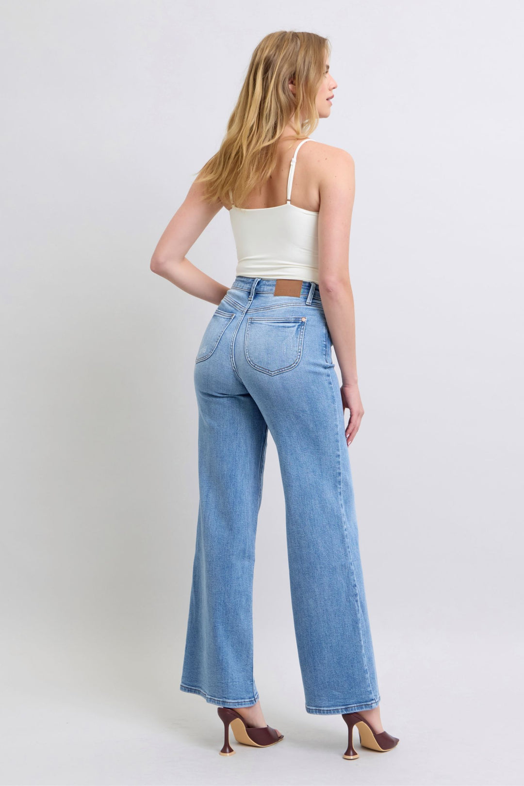 Judy Blue Howdy Wide Leg Jeans In Medium Wash