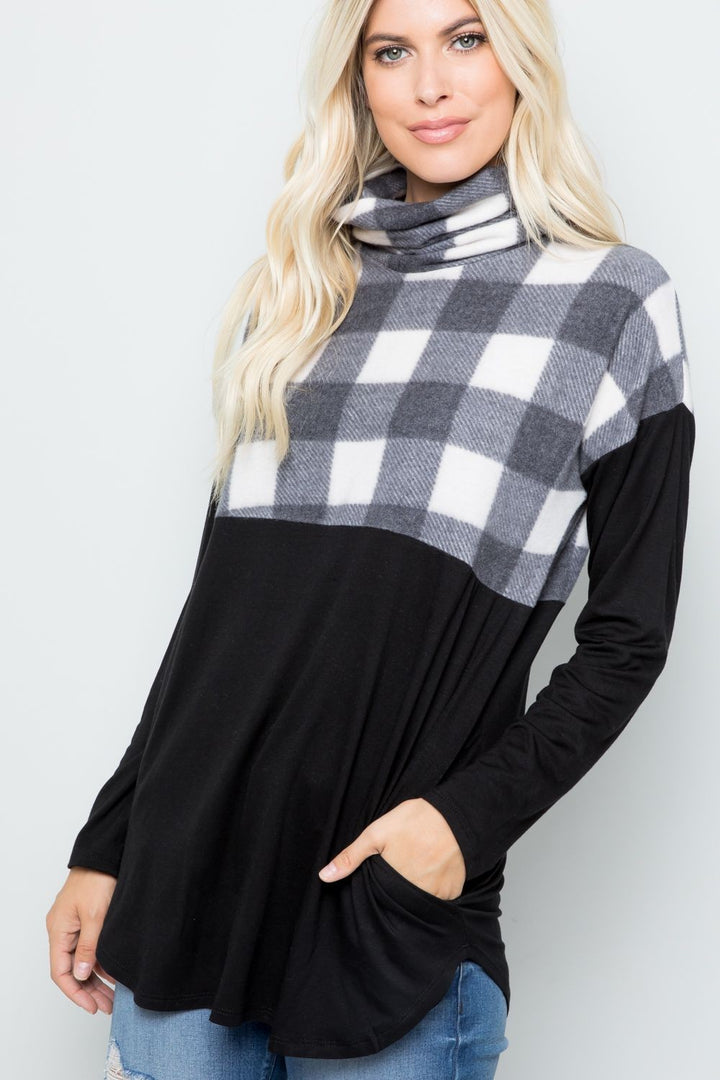 Pocketed Plaid Turtleneck Blouse In Black