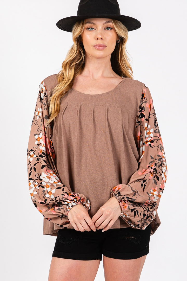 SAGE + FIG Floral Long Sleeve Front Pleated Detail Top In Brown