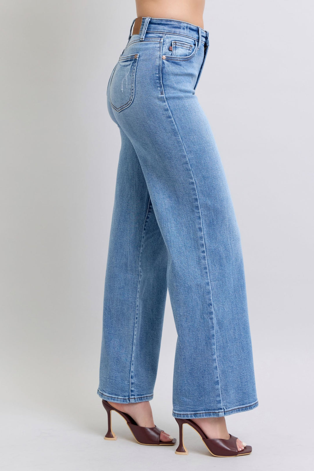 Judy Blue Howdy Wide Leg Jeans In Medium Wash