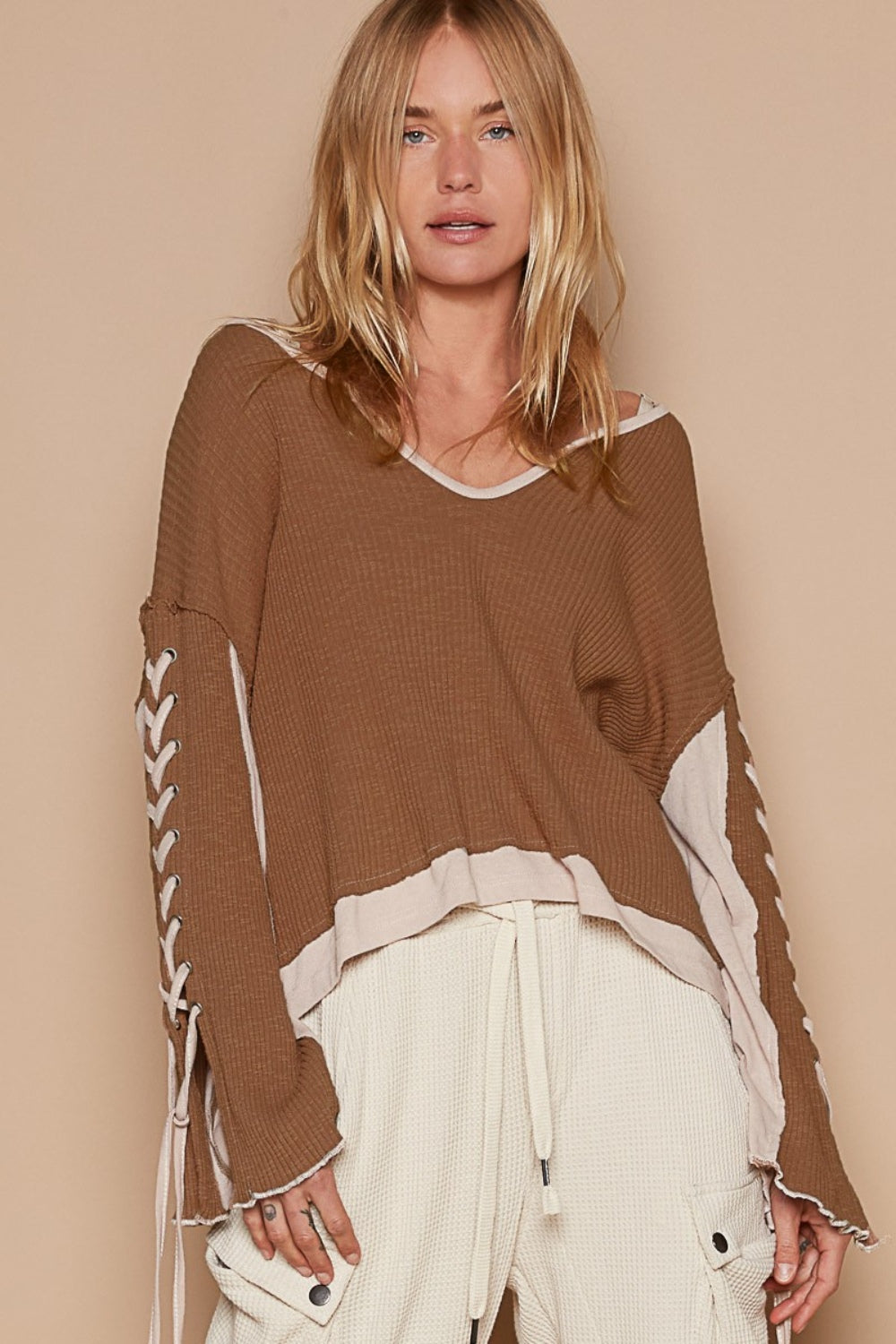 POL Lace-Up Sleeve Color Block Ribbed Knit Top In Milk Chocolate