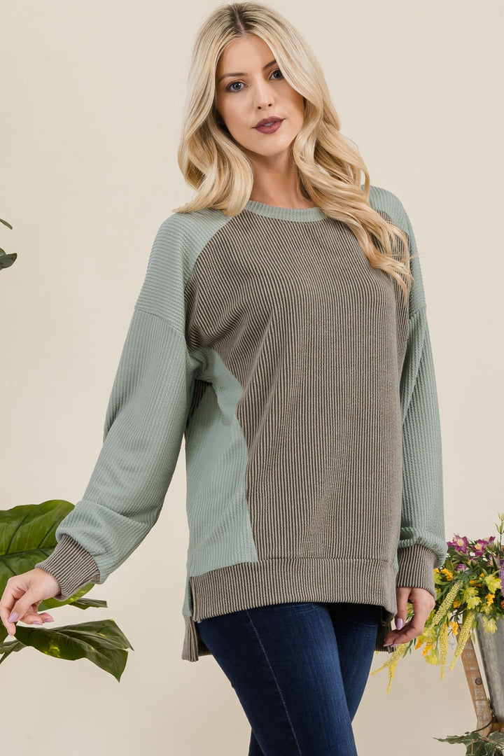 High-Low Contrast Sweatshirt In Sage