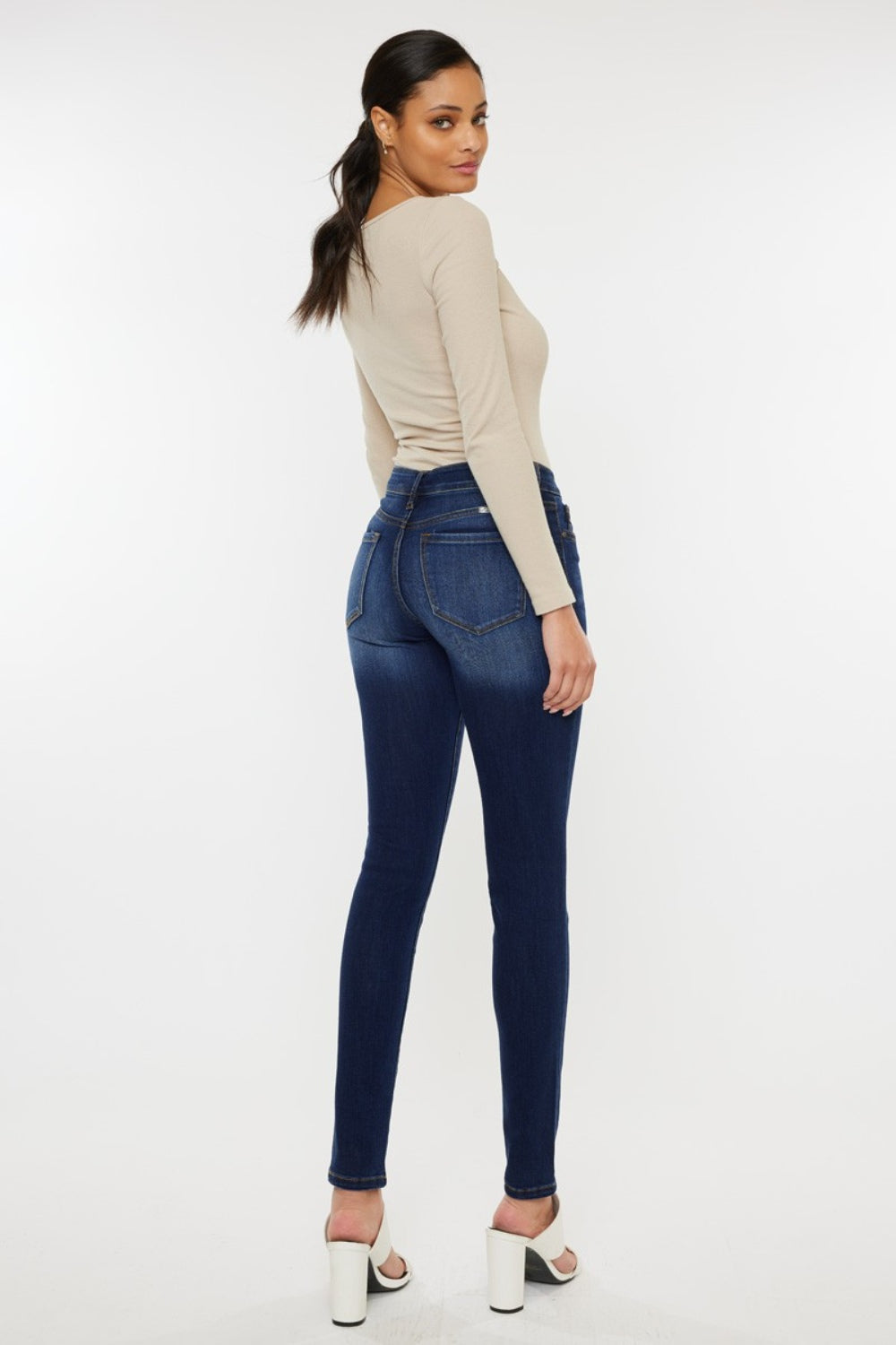 Kancan Mid Rise Gradient Skinny Jeans In Dark Wash