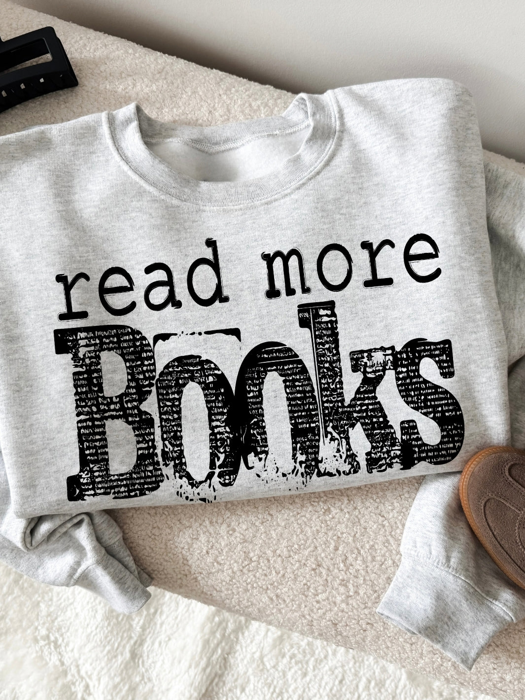 Retro Read More Books Graphic Crewneck Sweatshirt