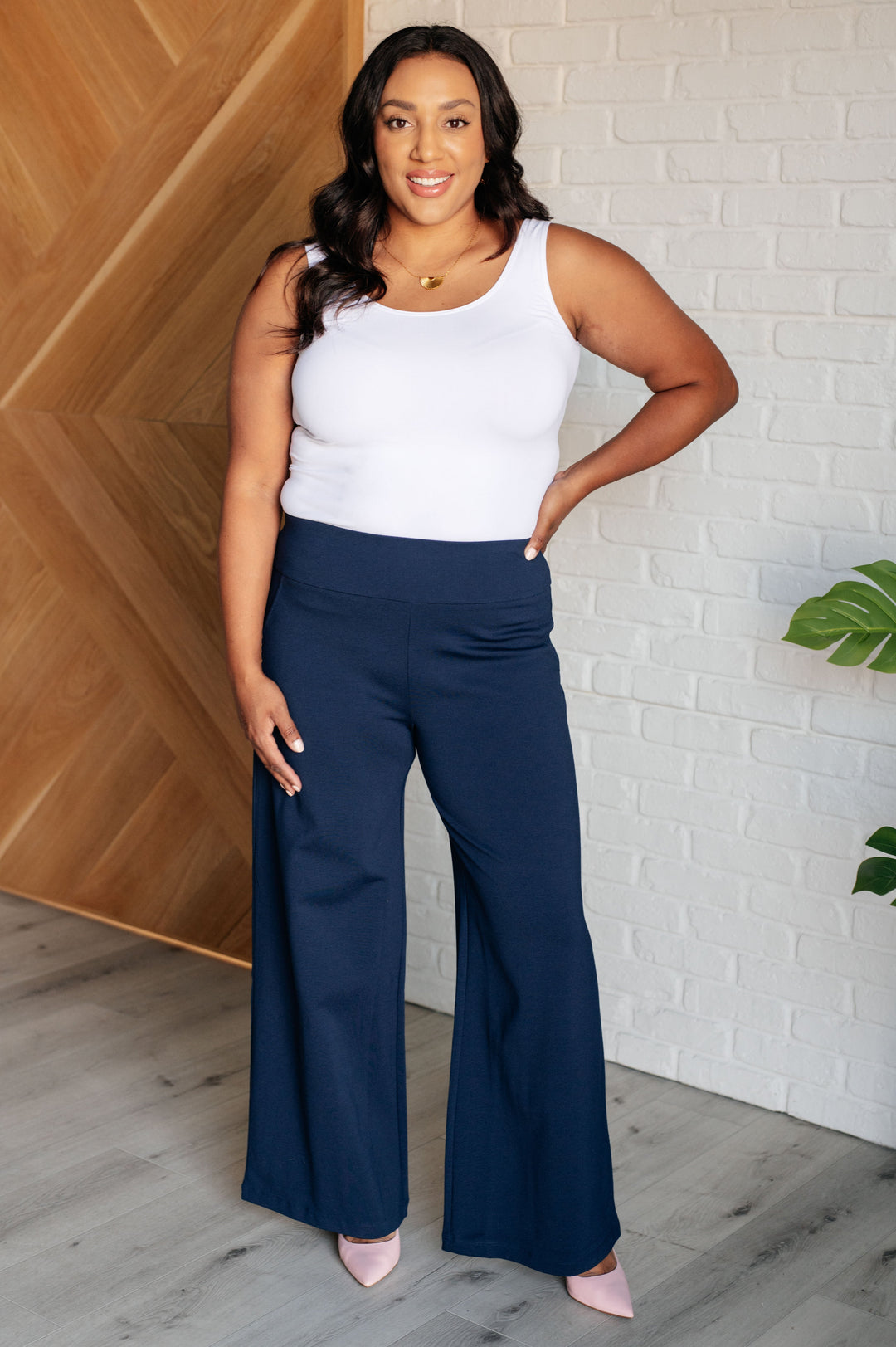 Magic Wide Leg Pants in Navy