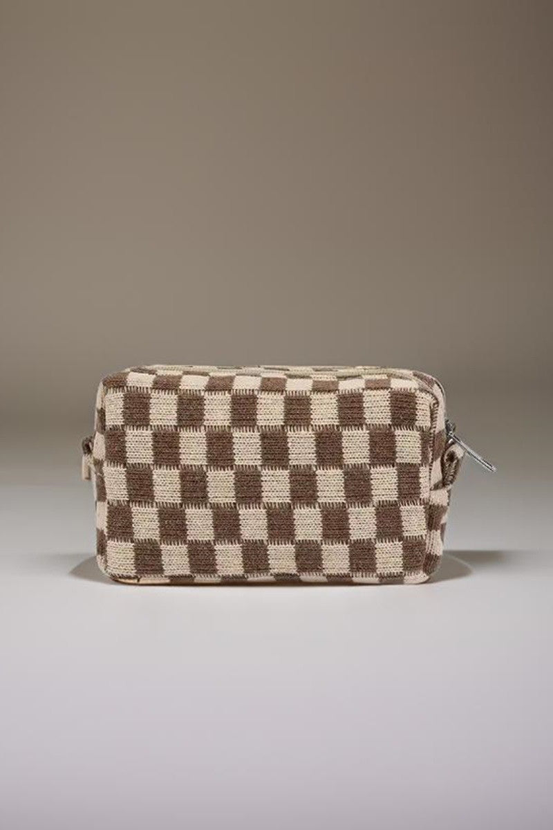 Checkered Pattern Knitted Cosmetic Pouch