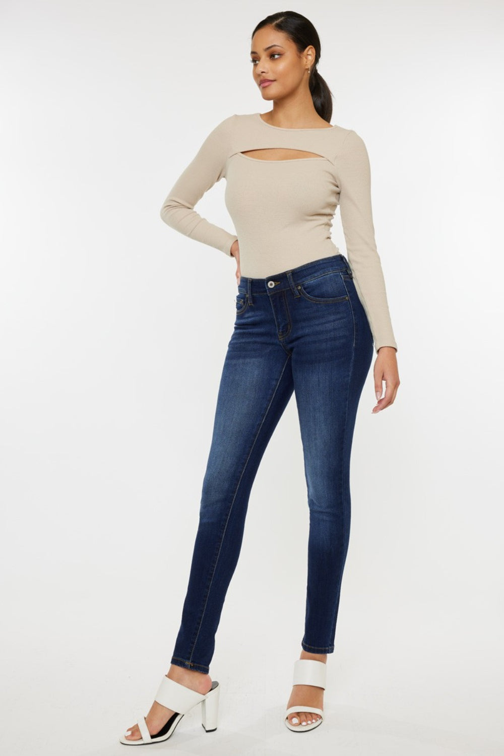 Kancan Mid Rise Gradient Skinny Jeans In Dark Wash