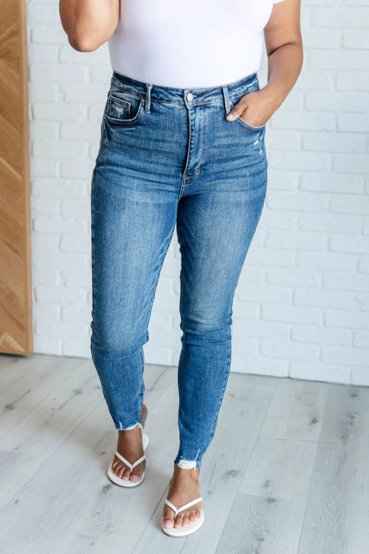 Judy Blue Alba Tummy Control Vintage Wash Skinny Jeans