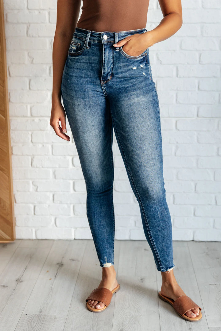 Judy Blue Alba Tummy Control Vintage Wash Skinny Jeans