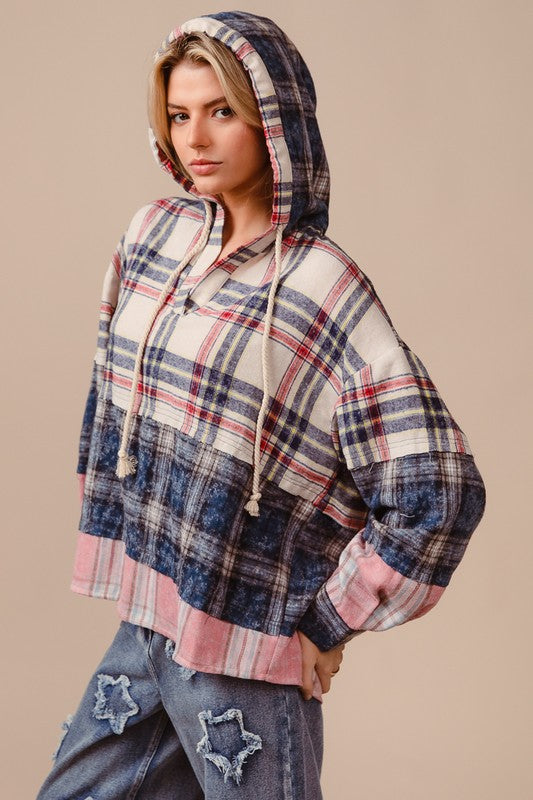 BiBi Drawstring Plaid Hoodie In Cream