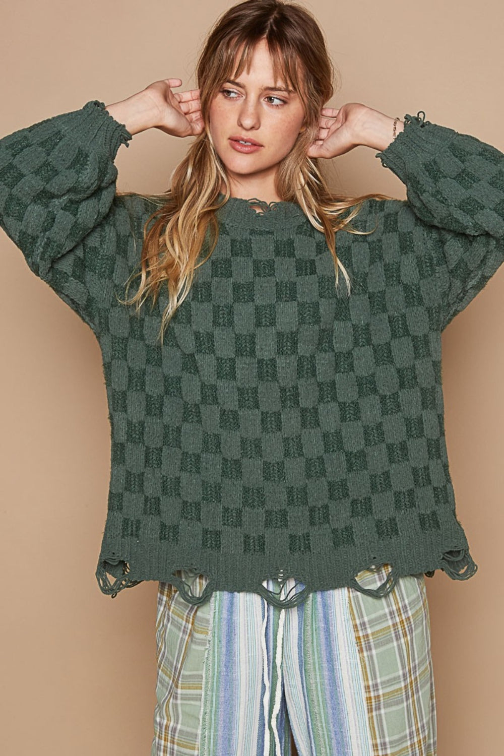 POL Checkered Distressed Edge Sweater In Forest Green