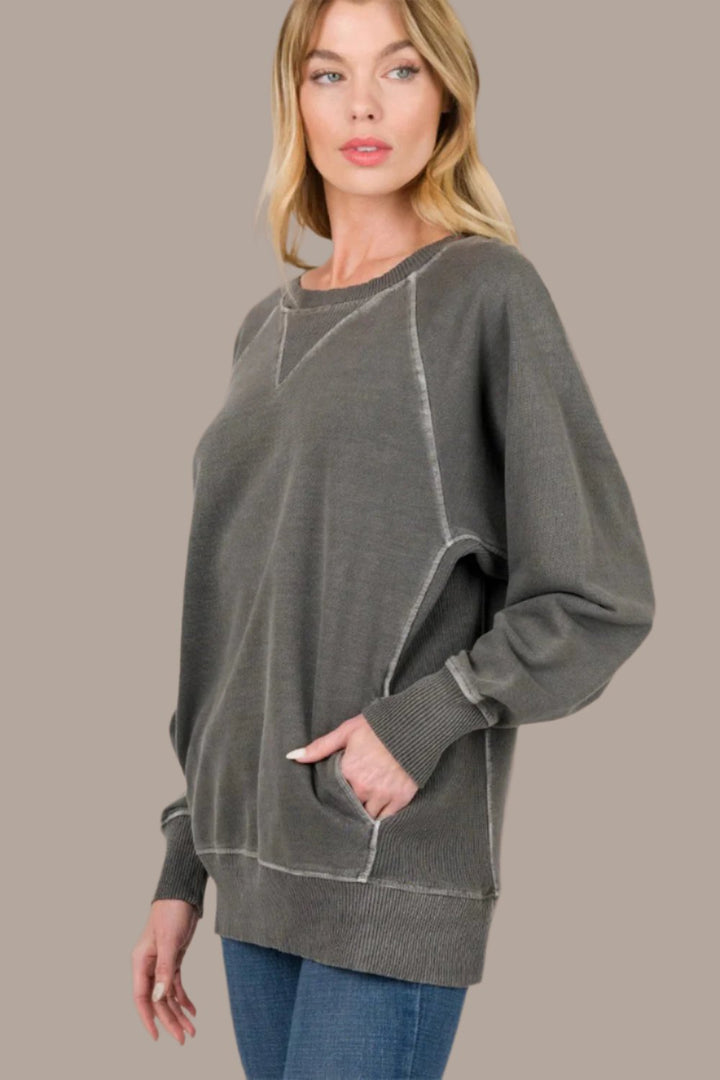 Zenana Round Neck Sweatshirt In Black