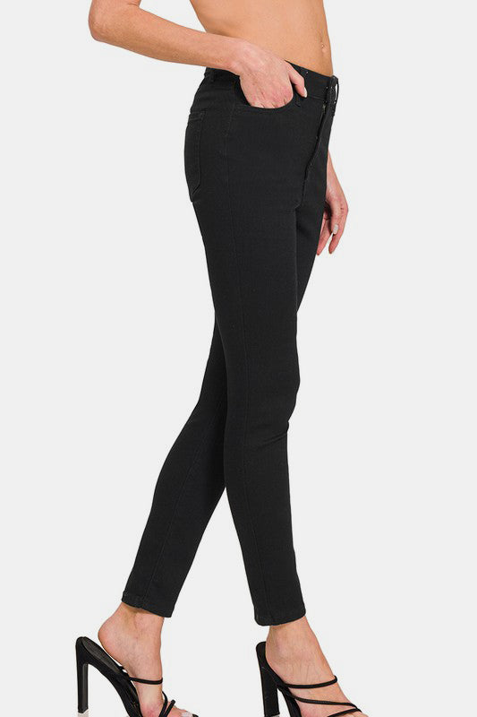 Zenana High Rise Skinny Jeans with Pockets In Black