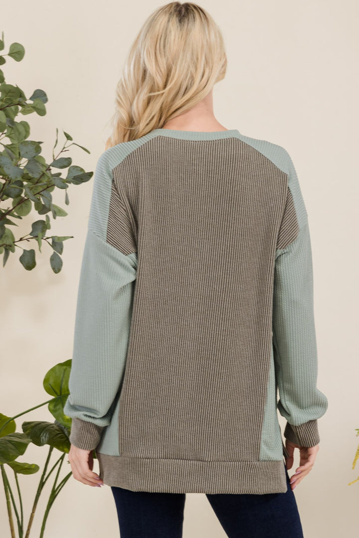 High-Low Contrast Sweatshirt In Sage