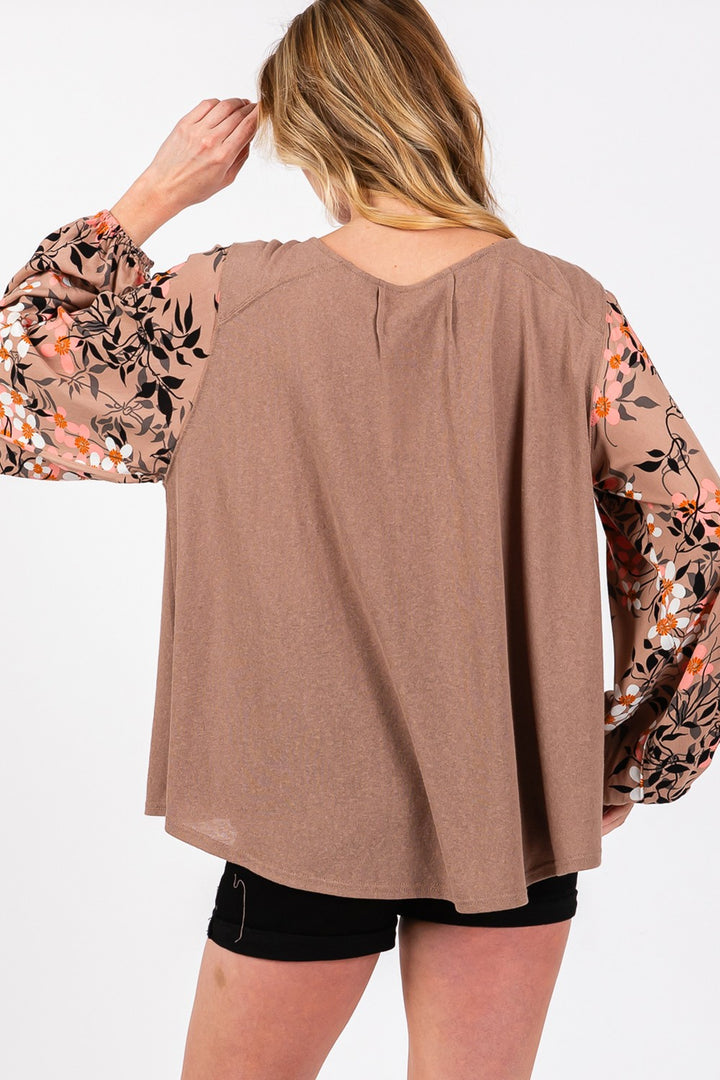 SAGE + FIG Floral Long Sleeve Front Pleated Detail Top In Brown